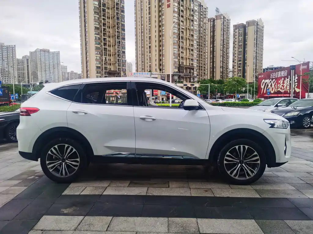 Haval F7 — фото 8