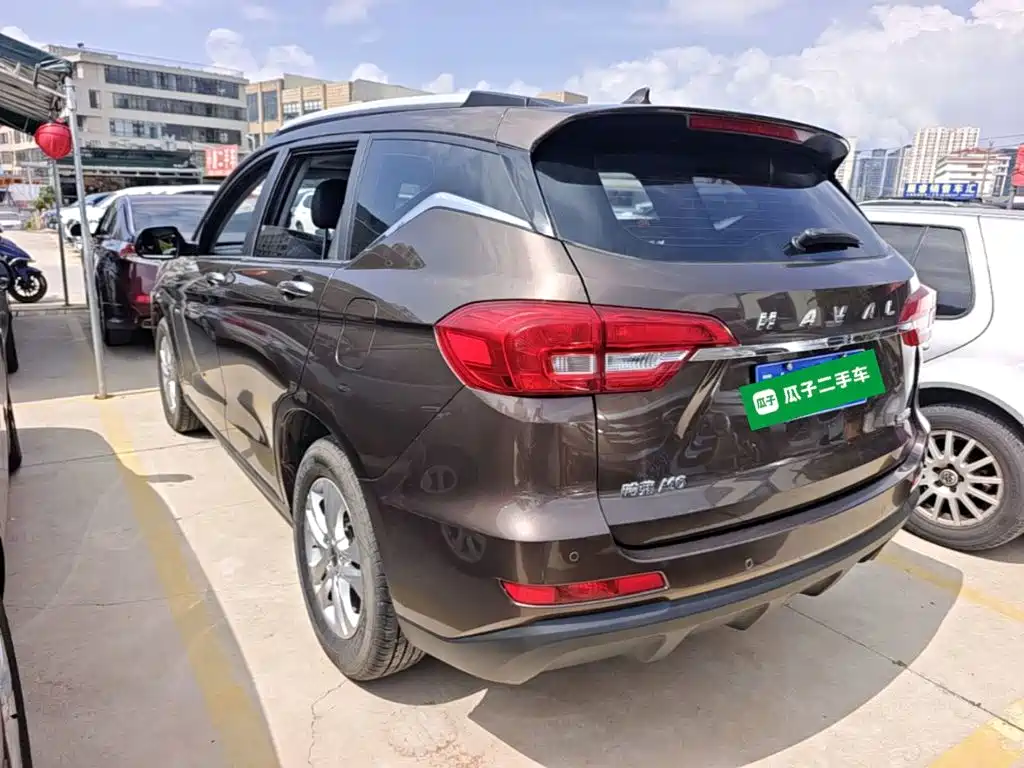 Haval M6 — фото 5