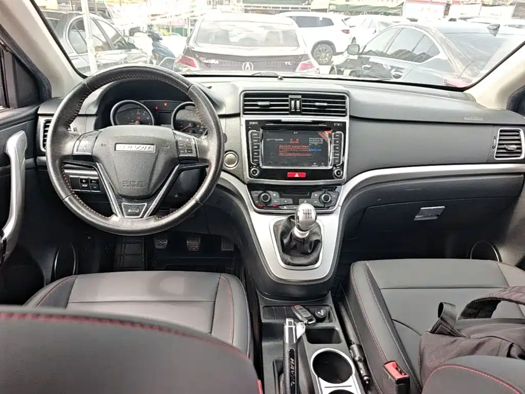 Haval M6 — фото 10