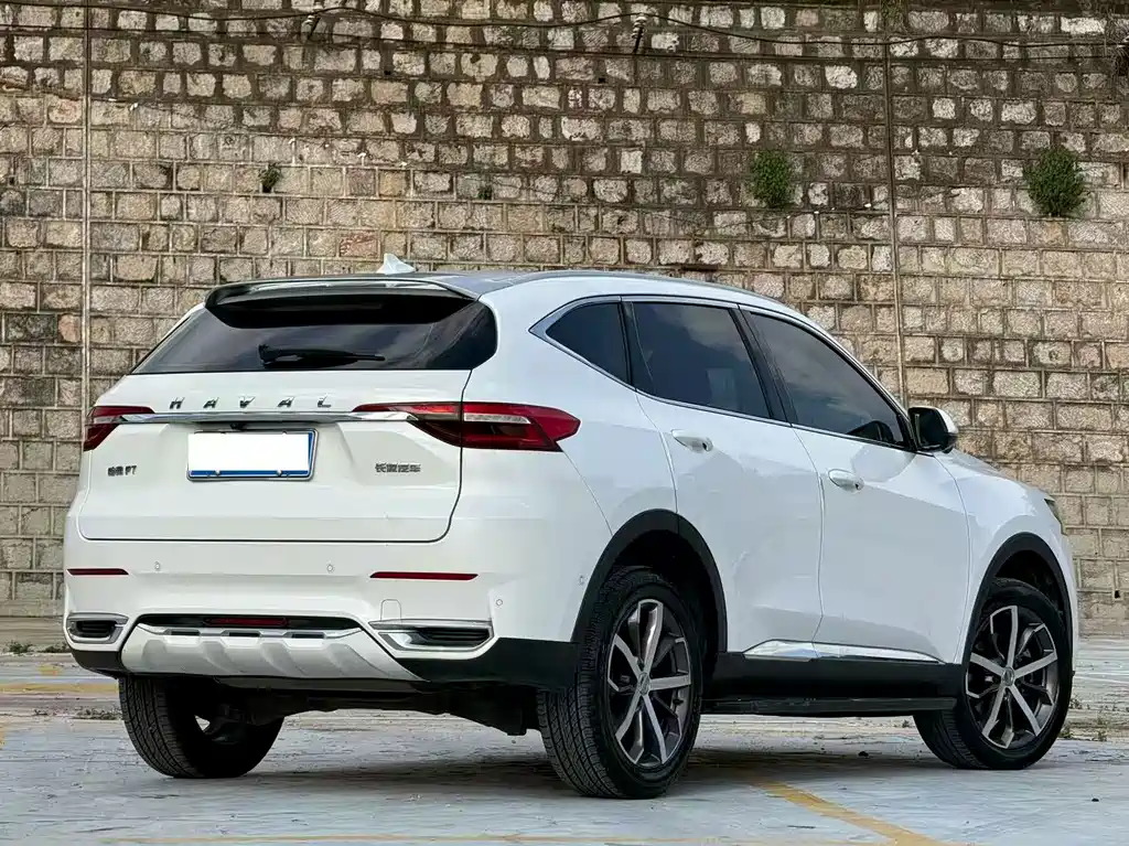 Haval F7 — фото 8
