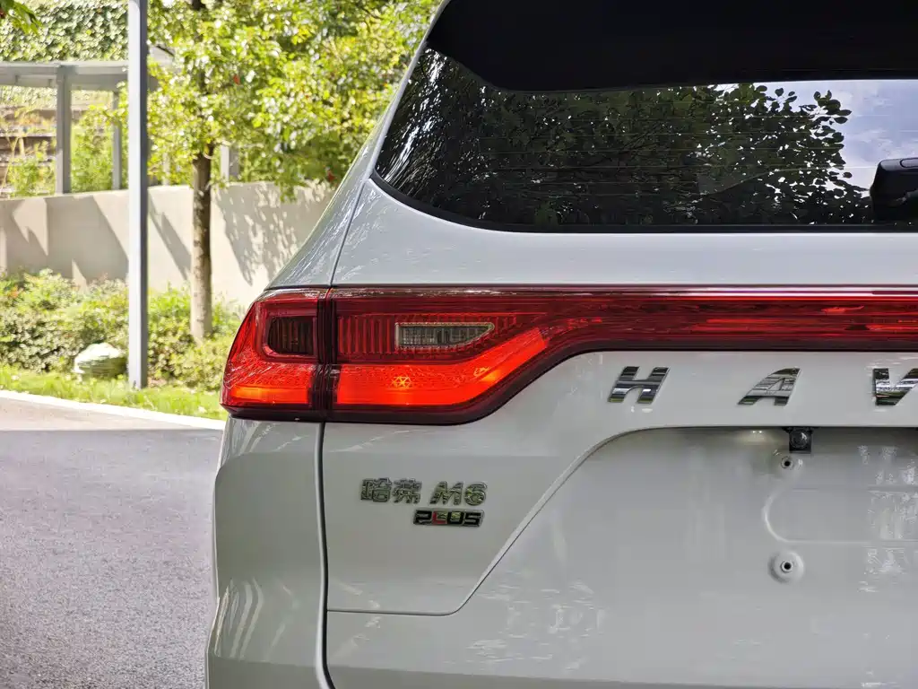 Haval M6 — фото 9