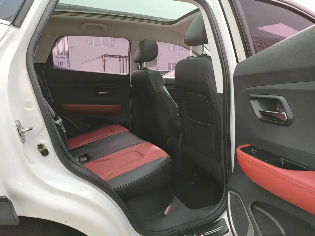 Haval H2s — фото 11