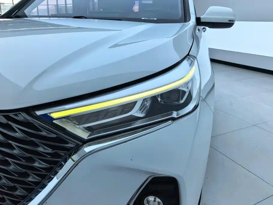Haval M6 — фото 5
