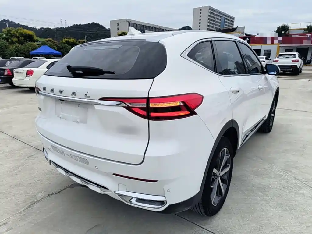 Haval F7 — фото 7