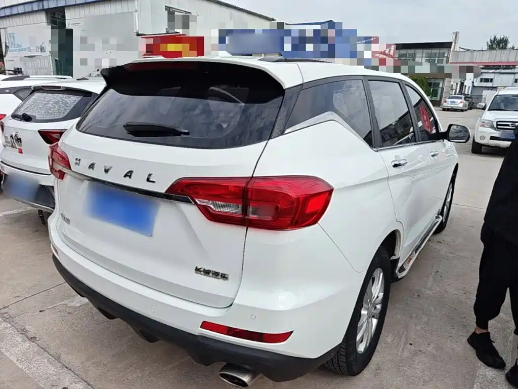 Haval M6 — фото 7