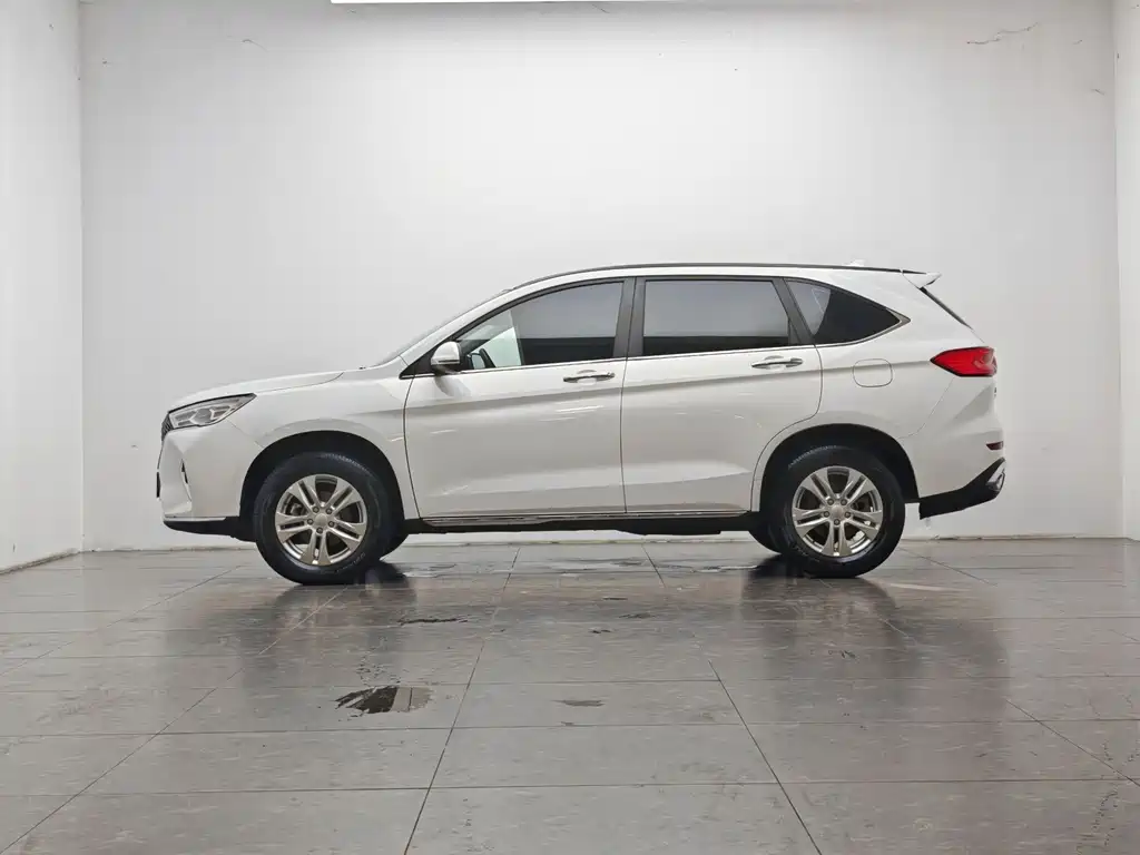 Haval M6 — фото 10