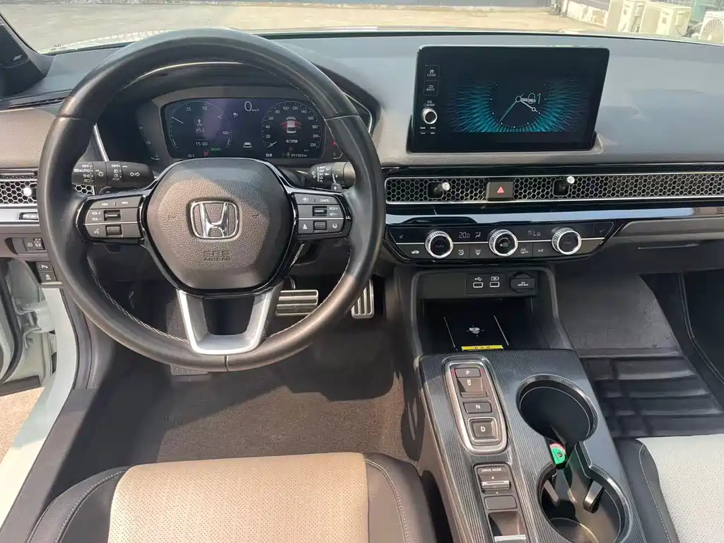 Honda Civic — фото 15