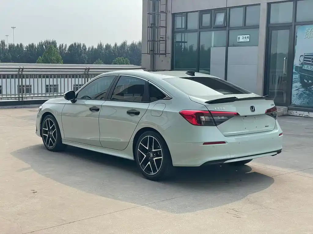 Honda Civic — фото 6