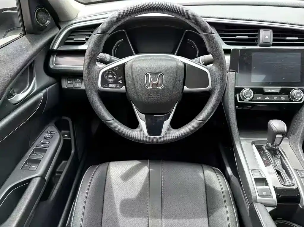 Honda Civic — фото 7
