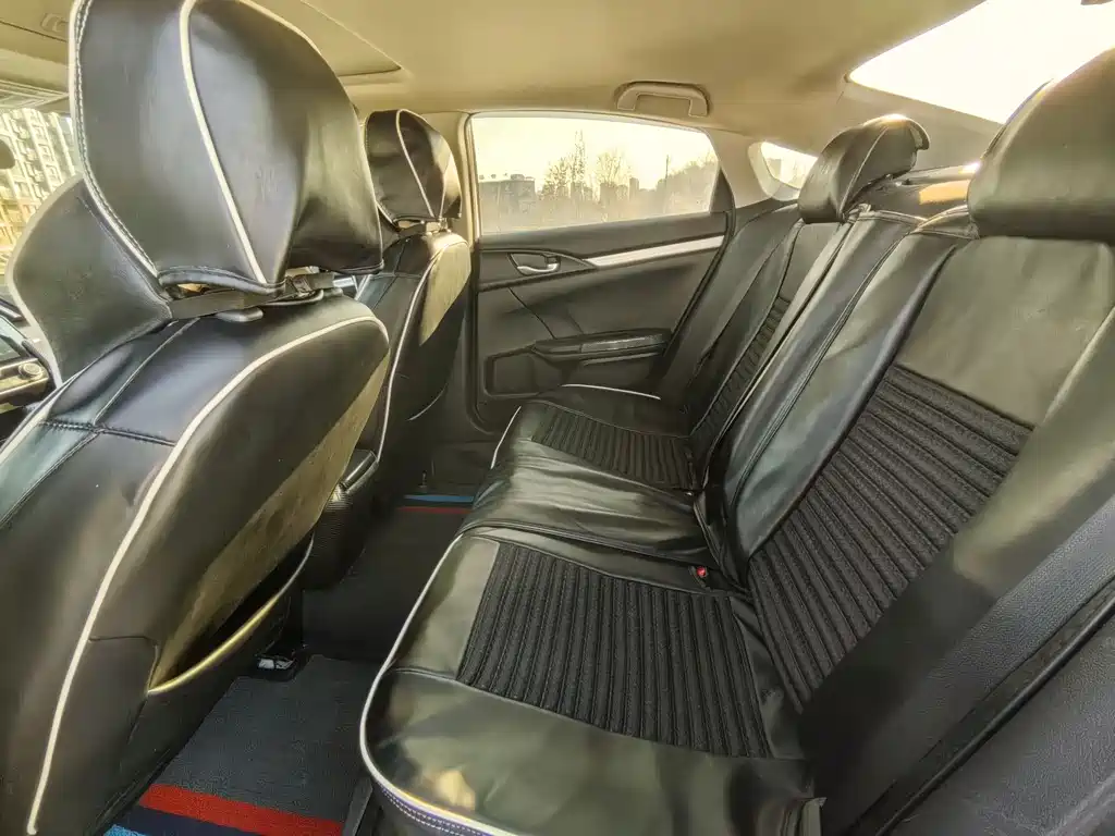 Honda Civic — фото 6