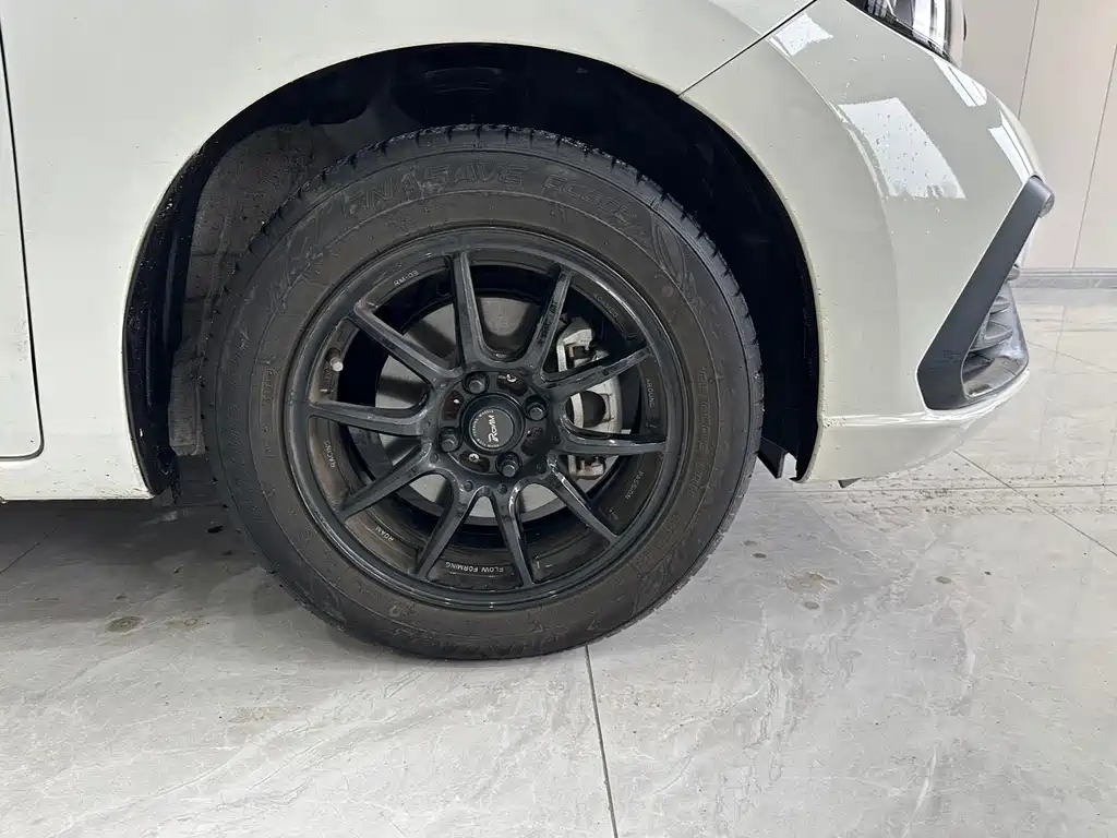 Honda Fit — фото 8
