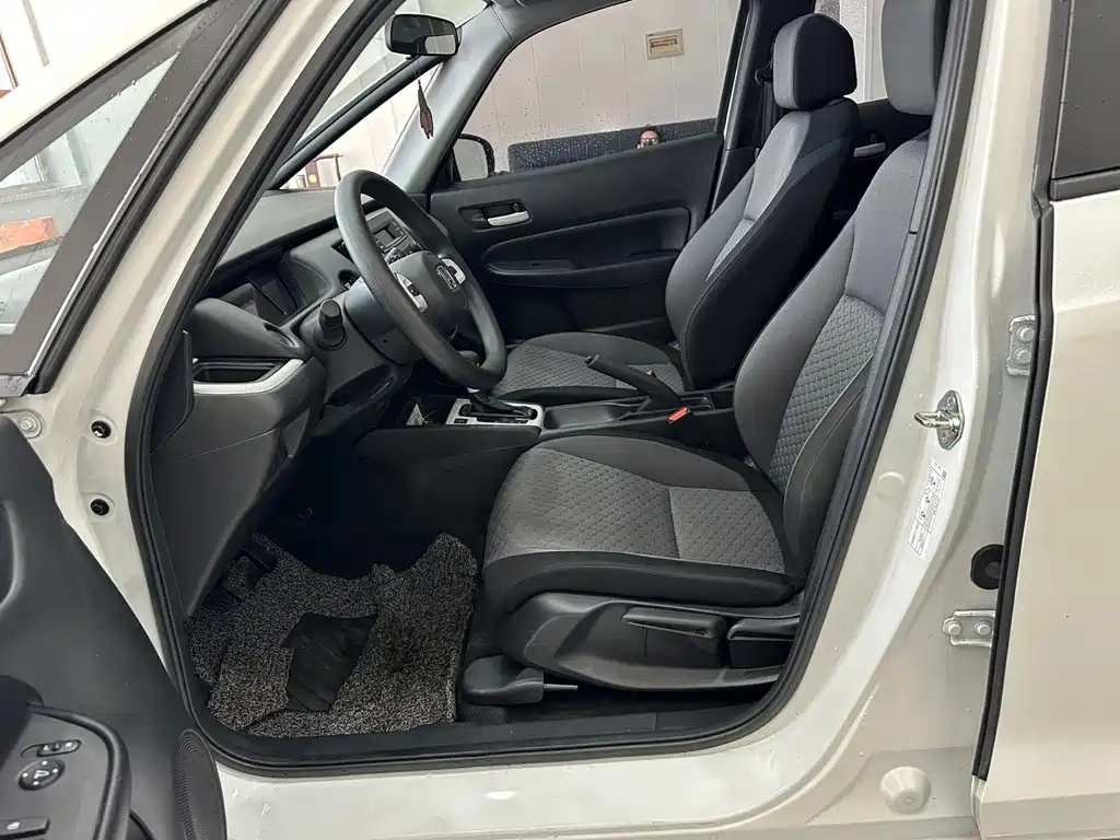 Honda Fit — фото 9