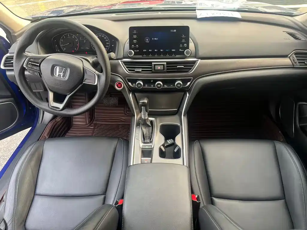 Honda Accord — фото 11