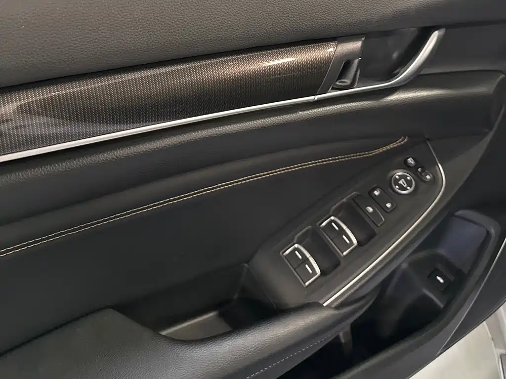 Honda Accord — фото 13