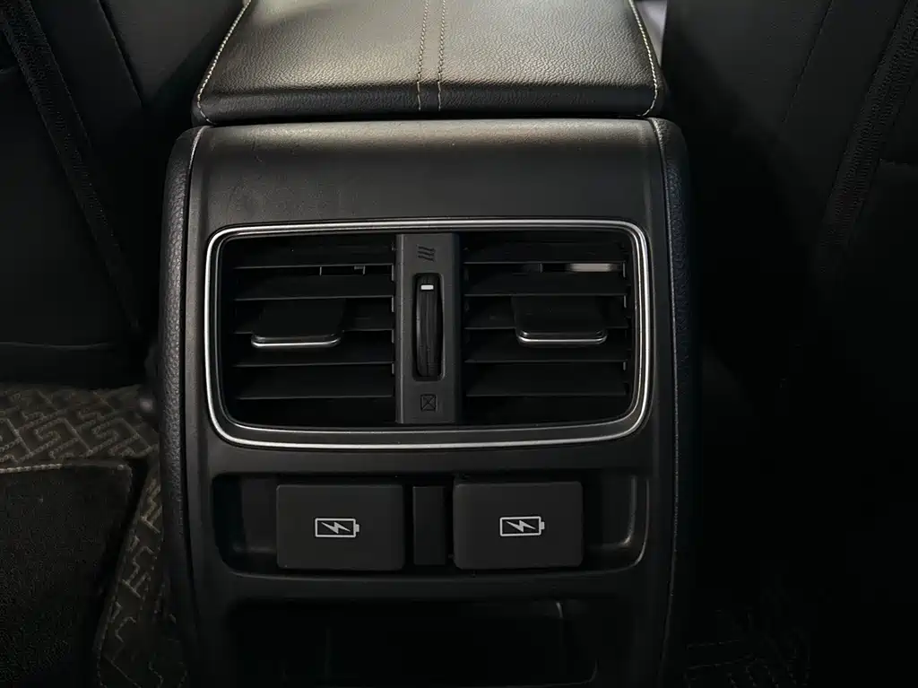 Honda Accord — фото 18