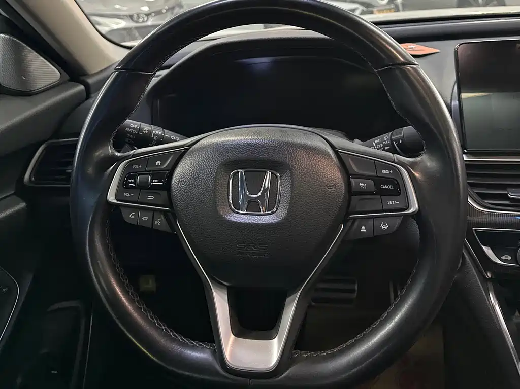 Honda Accord — фото 19