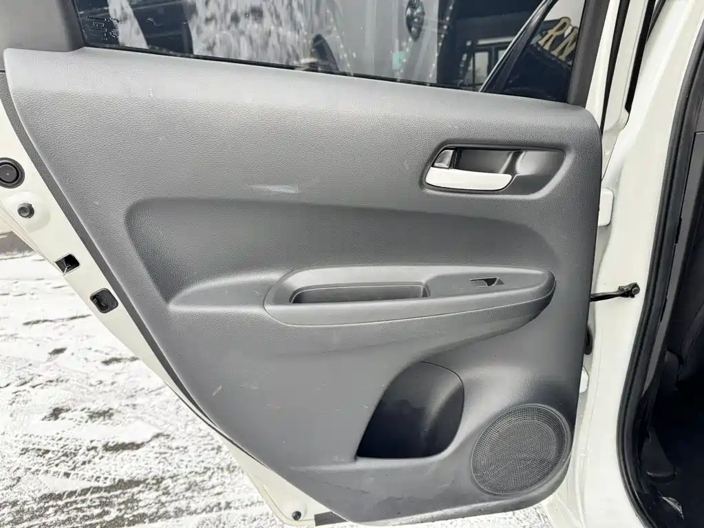 Honda Fit — фото 13