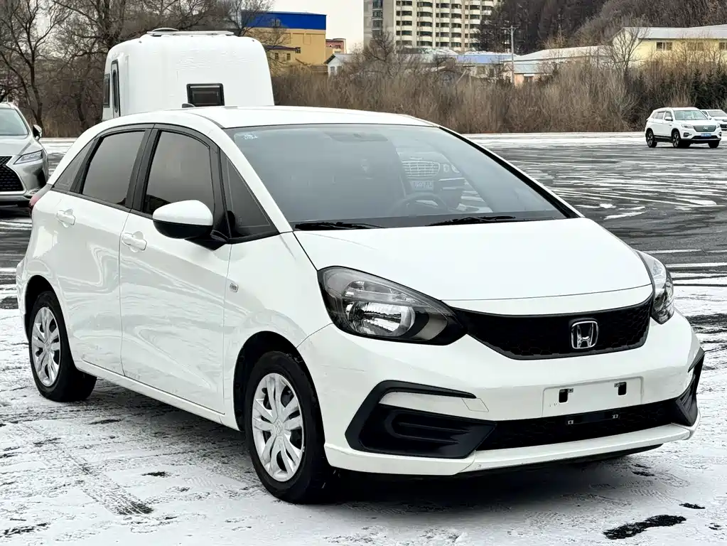 Honda Fit — фото 3