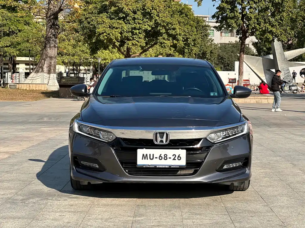 Honda Accord — фото 2