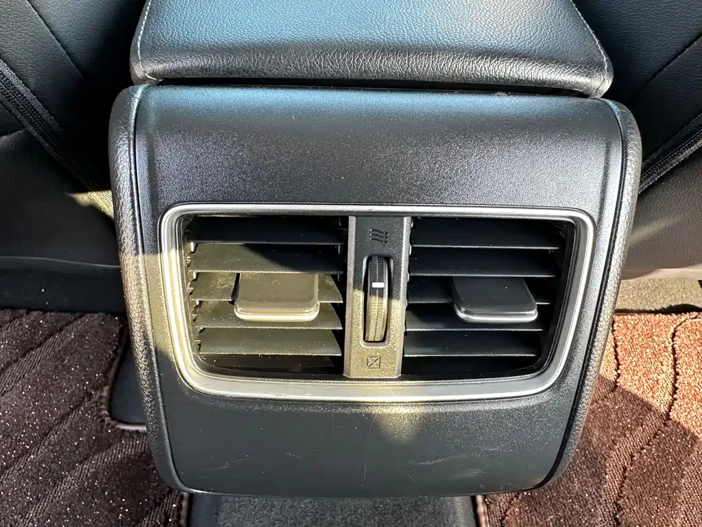 Honda Accord — фото 17