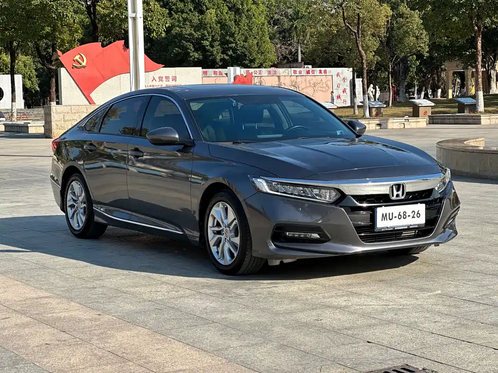 Honda Accord — фото 3