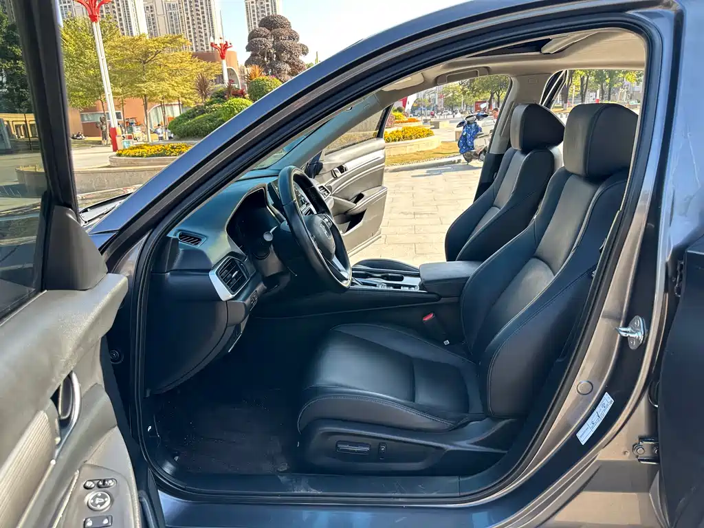 Honda Accord — фото 4
