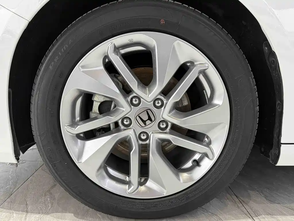Honda Accord — фото 14