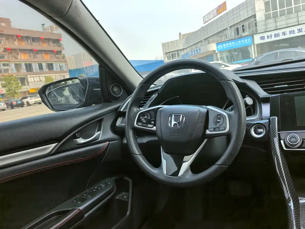 Honda Civic — фото 7