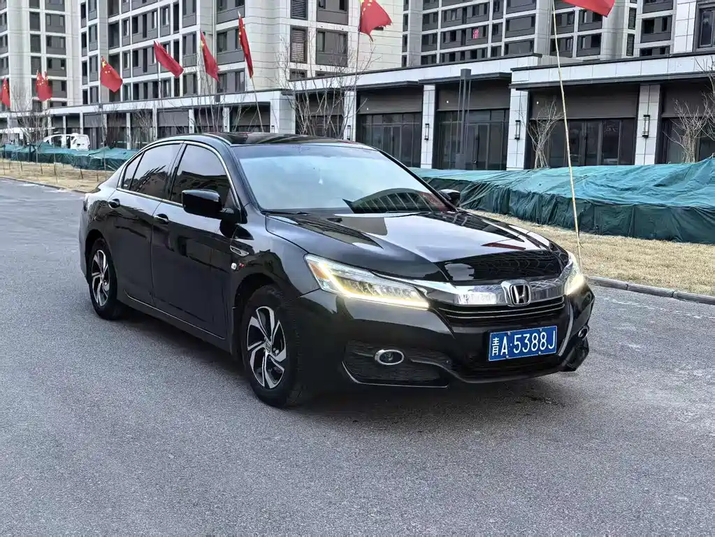 Honda Accord — фото 3