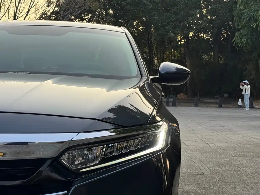 Honda Accord — фото 16