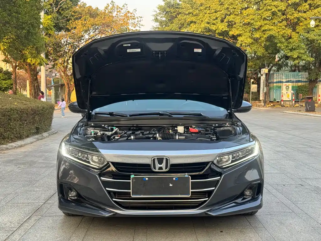 Honda Accord — фото 20