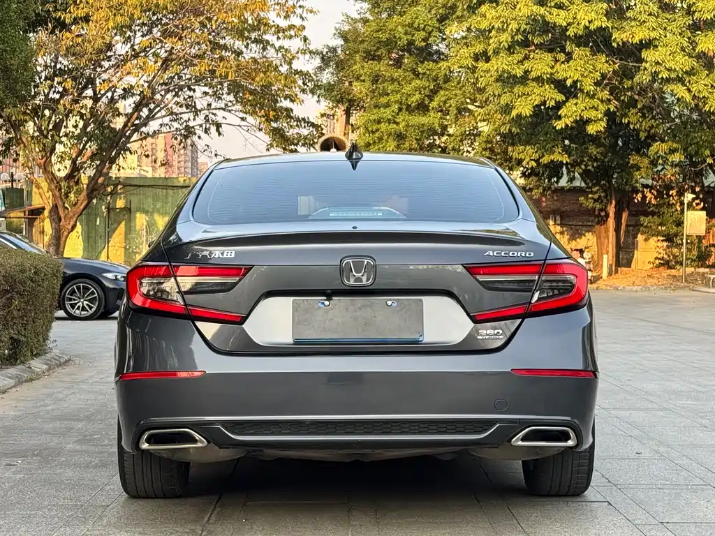 Honda Accord — фото 22