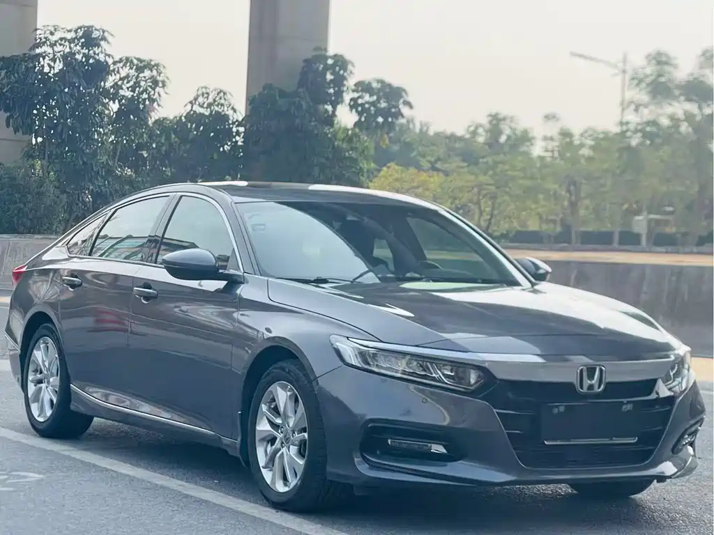 Honda Accord — фото 2