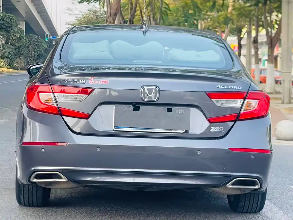 Honda Accord — фото 4