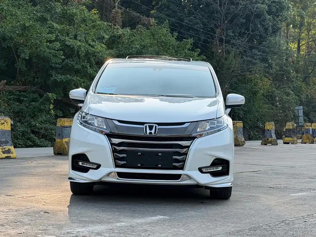 Honda Odyssey — фото 2