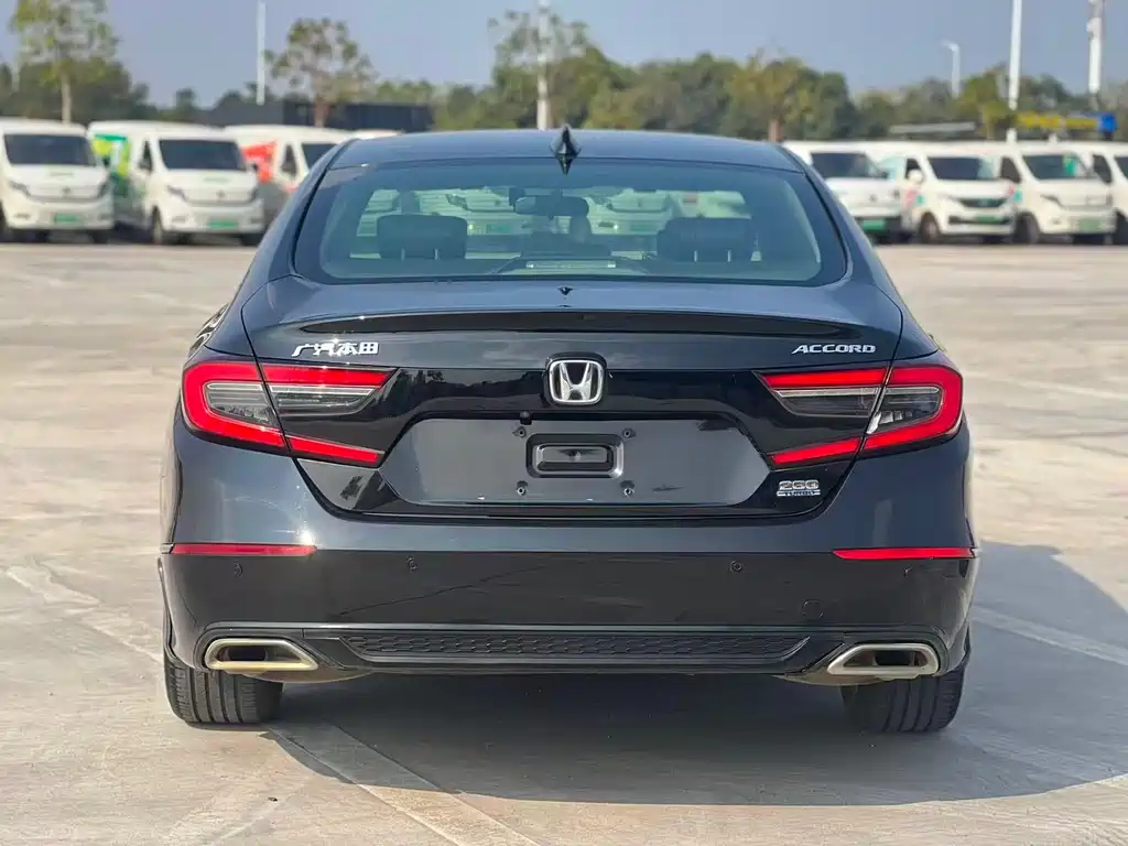 Honda Accord — фото 14