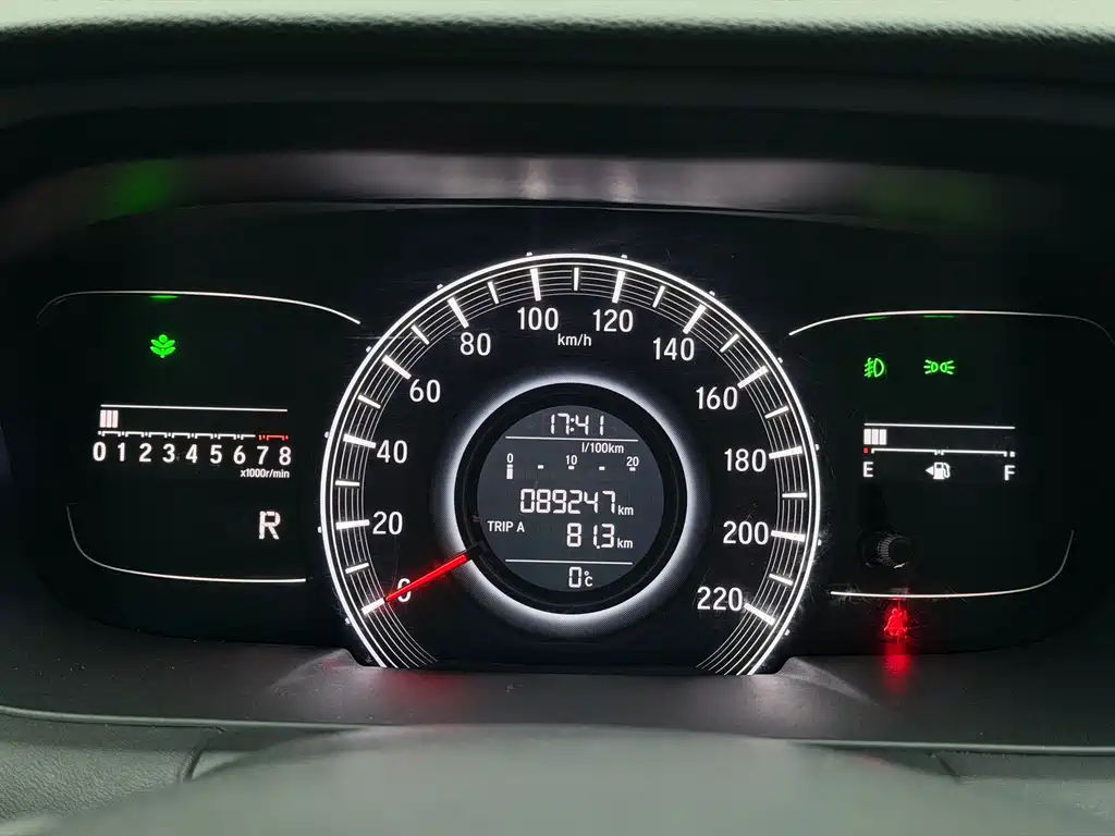 Honda Odyssey — фото 15