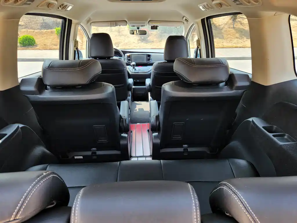 Honda Odyssey — фото 15