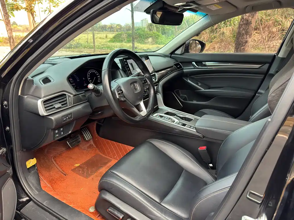 Honda Accord — фото 5
