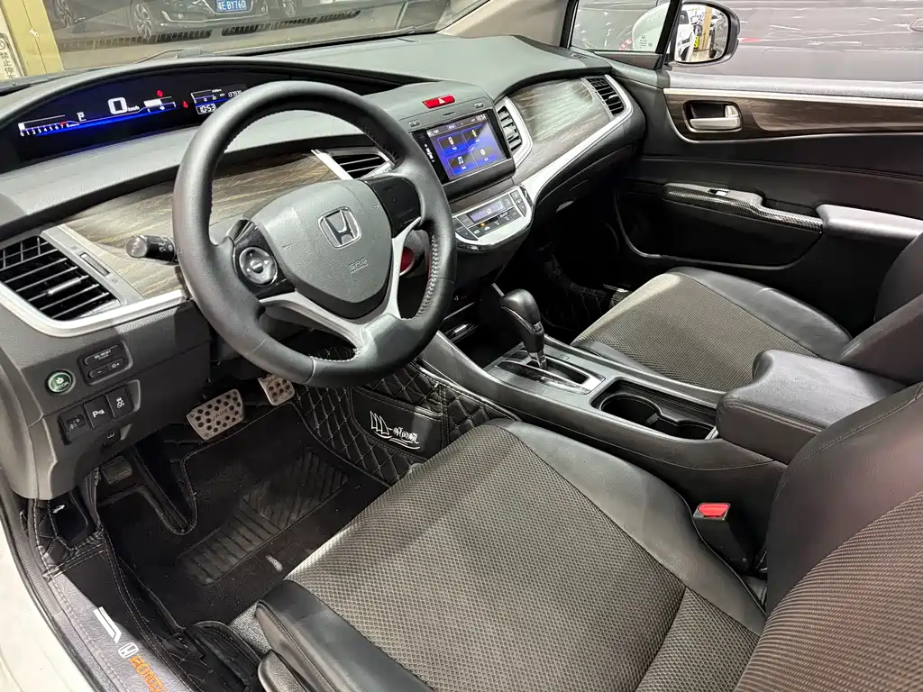 Honda Jade — фото 15