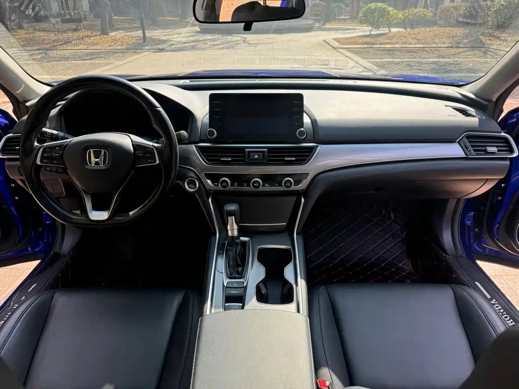Honda Accord — фото 6