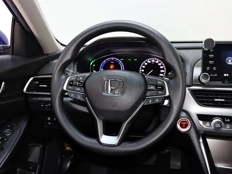 Honda Accord — фото 13