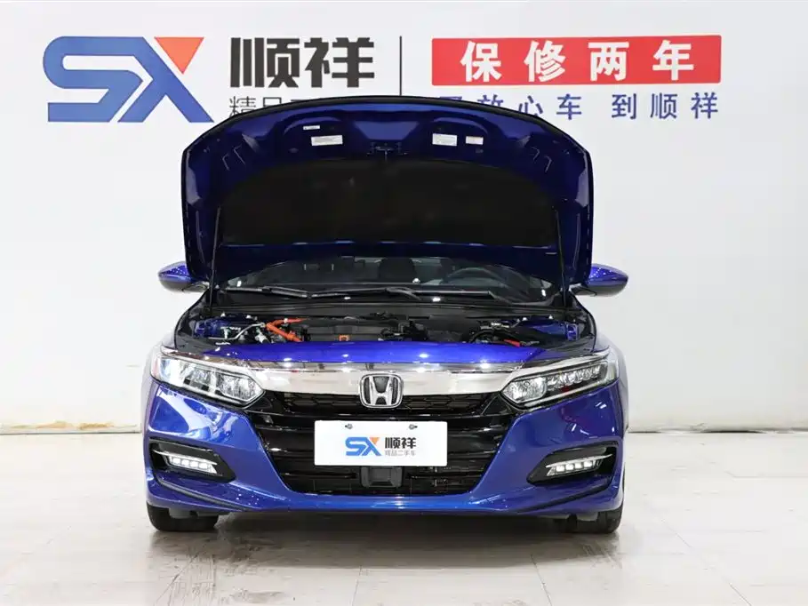 Honda Accord — фото 17