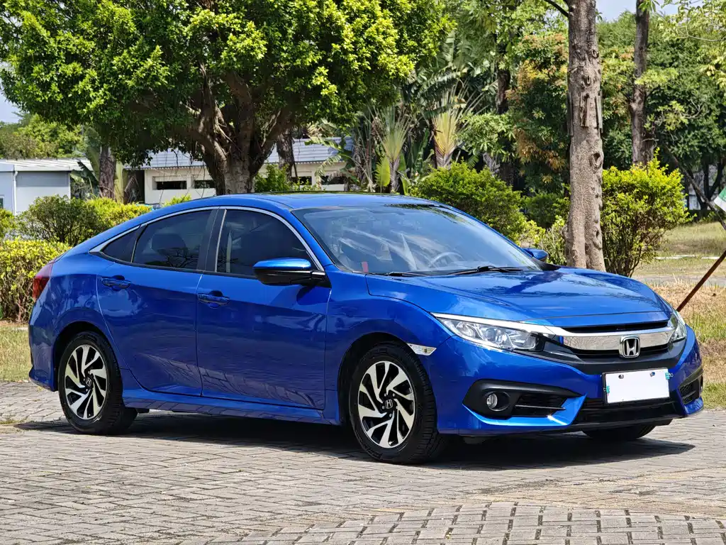 Honda Civic — фото 3