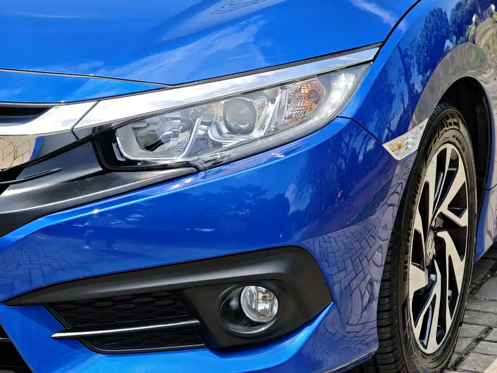Honda Civic — фото 7
