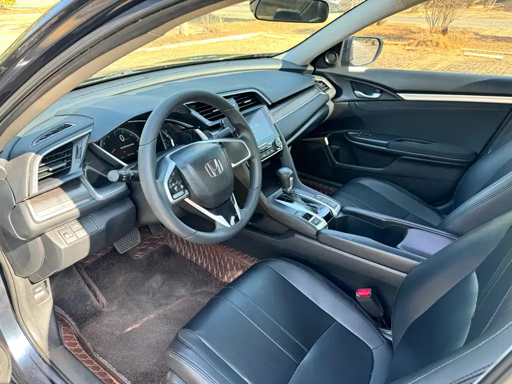 Honda Civic — фото 14