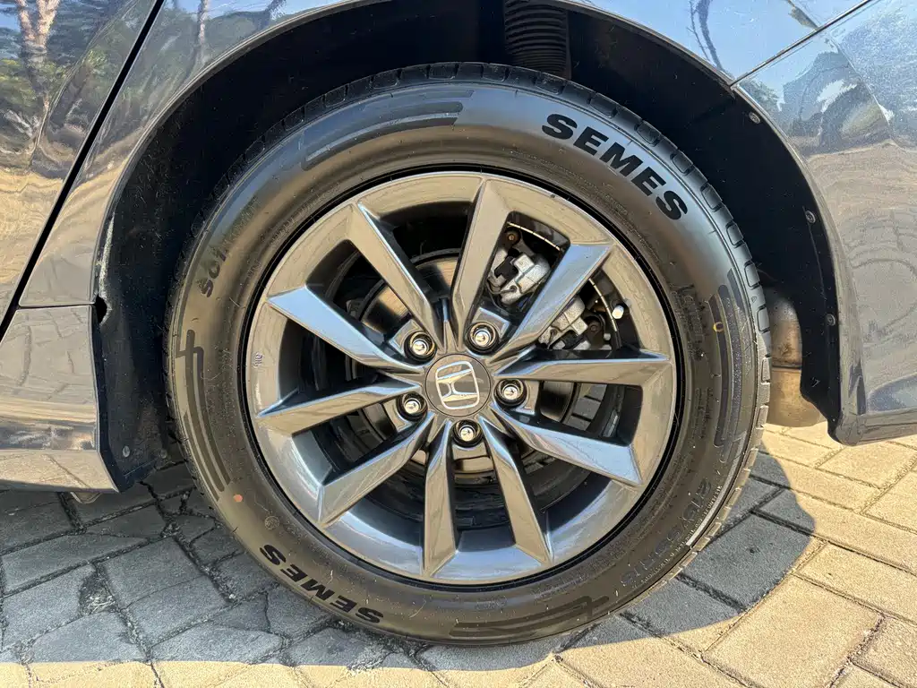 Honda Civic — фото 17