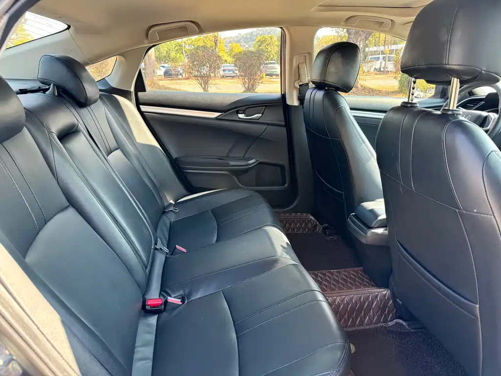 Honda Civic — фото 8