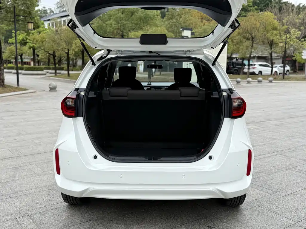 Honda Fit — фото 18