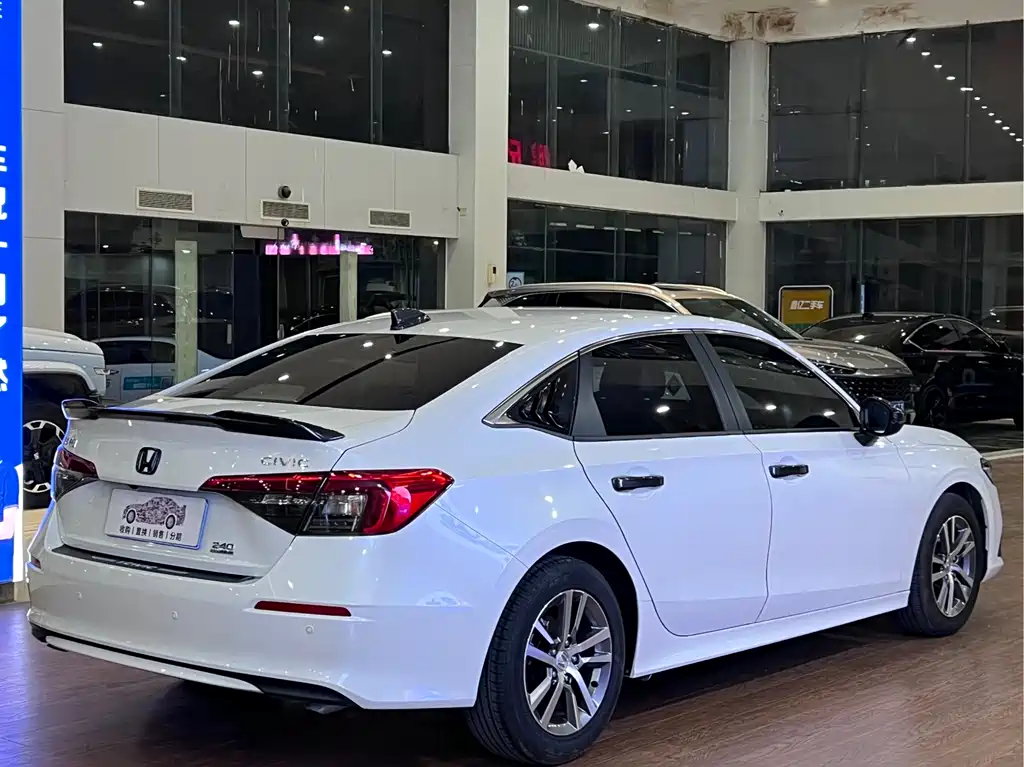 Honda Civic — фото 6